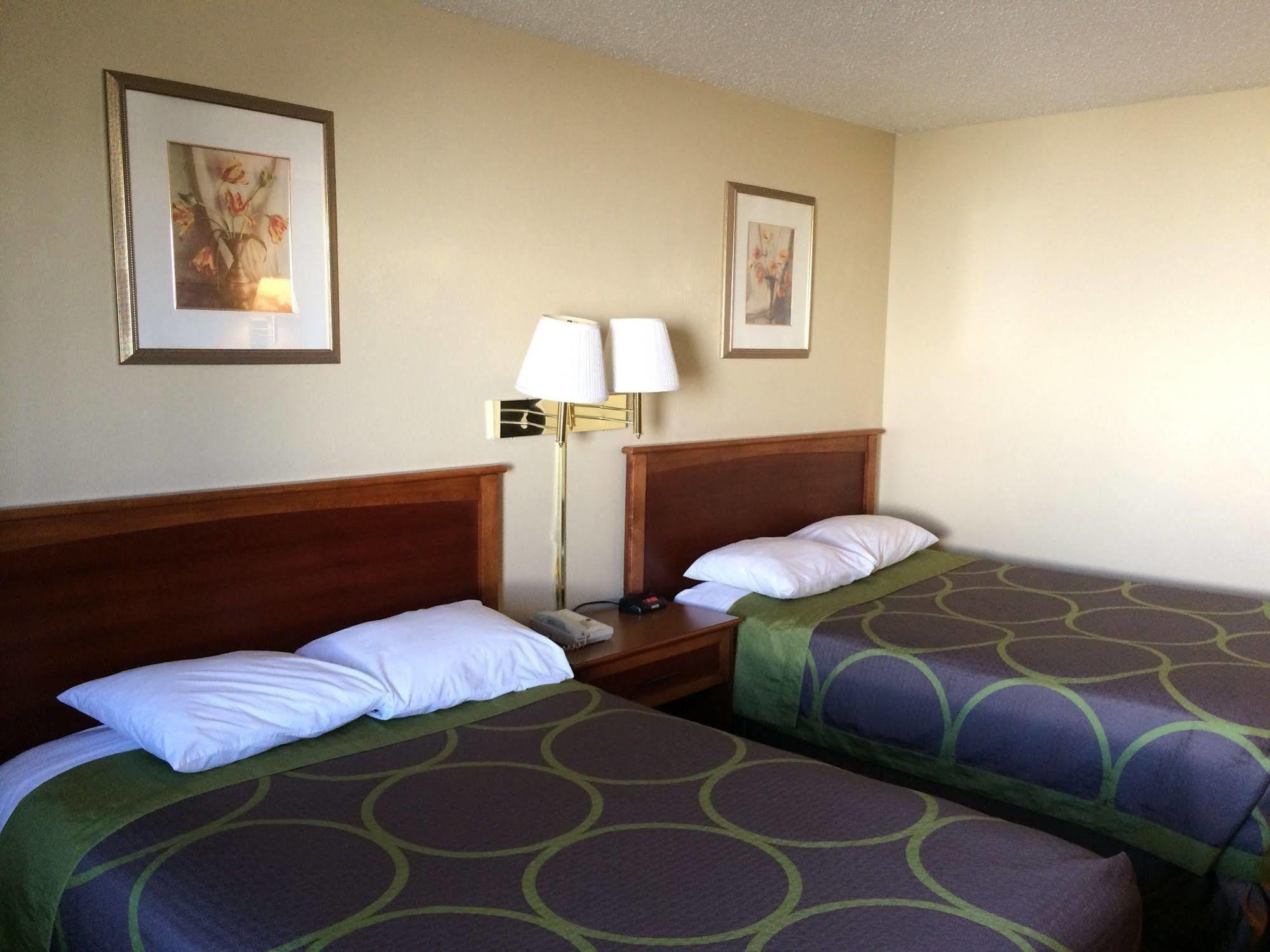 Super 8 By Wyndham Liberal Ks Hotel Exterior photo